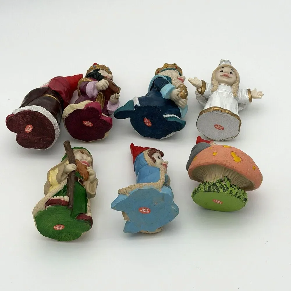 Vintage Gnome Nativity Set 7 Piece Resin Christmas Village Manger Scene